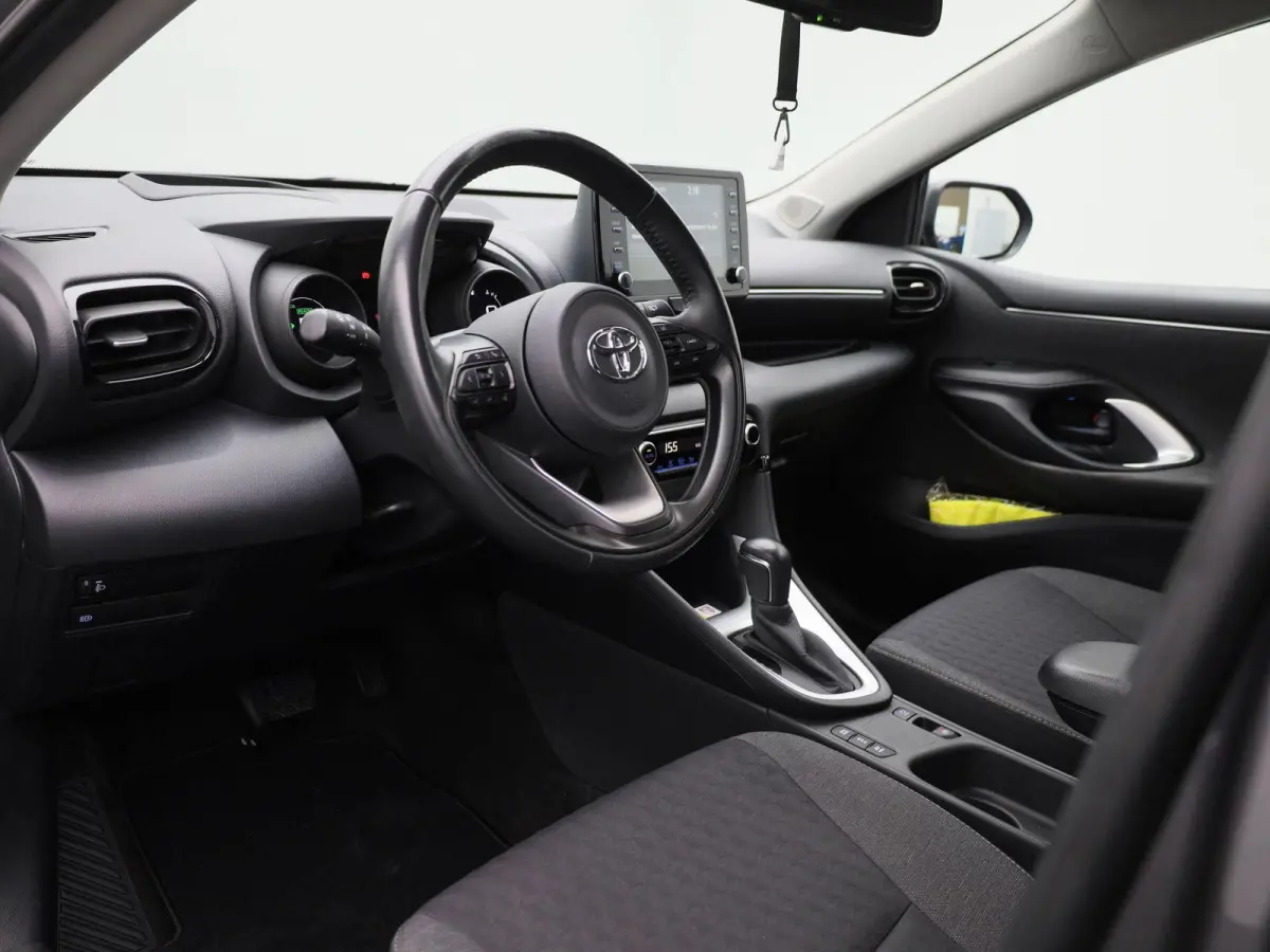 1.5 Hybrid Business Plus | Automaat | LMV | Navigatie | Parkeer sensoren | Bluetooth | Climate control | DAB | Cruise control | Camera | Head up |