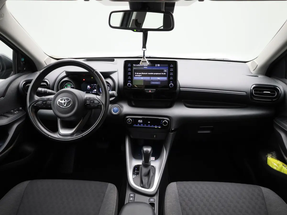 1.5 Hybrid Business Plus | Automaat | LMV | Navigatie | Parkeer sensoren | Bluetooth | Climate control | DAB | Cruise control | Camera | Head up |