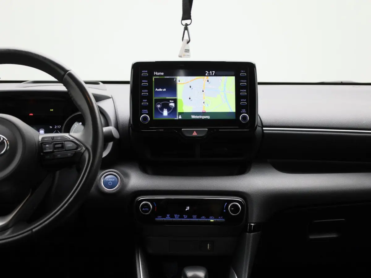 1.5 Hybrid Business Plus | Automaat | LMV | Navigatie | Parkeer sensoren | Bluetooth | Climate control | DAB | Cruise control | Camera | Head up |