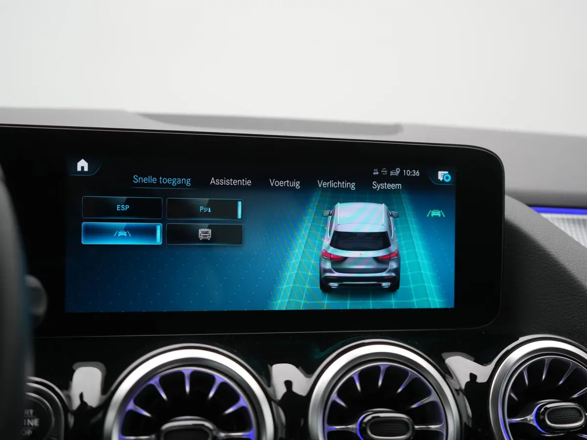 250 e Business Line PHEV 218pk Dealer O.H. | Trekhaak Af Fabriek | Camera | Sportstoelen Verwarmd | Sfeerverlichting | Apple Carplay | Navigatie | DAB | Virtual | 18"L.M | Plug In Hybrid |