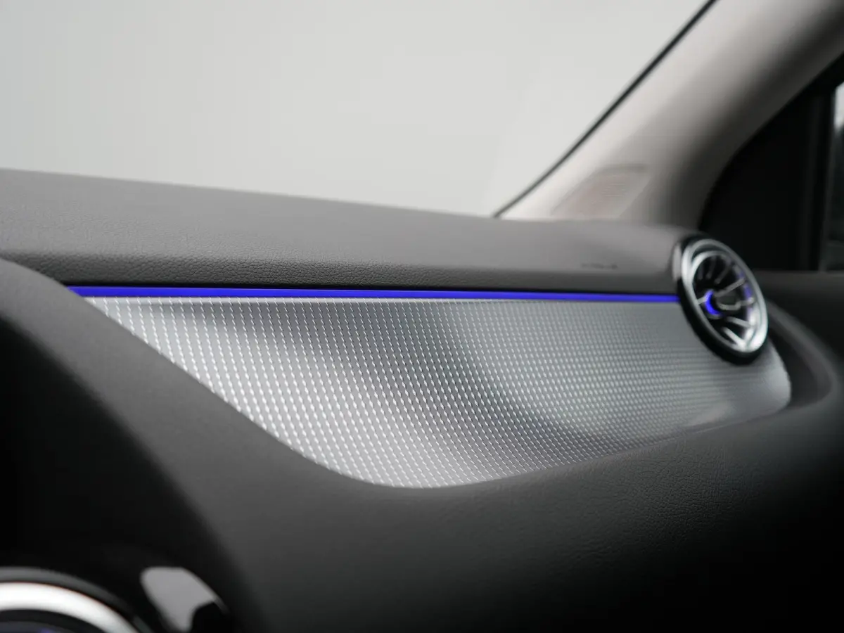 250 e Business Line PHEV 218pk Dealer O.H. | Trekhaak Af Fabriek | Camera | Sportstoelen Verwarmd | Sfeerverlichting | Apple Carplay | Navigatie | DAB | Virtual | 18"L.M | Plug In Hybrid |