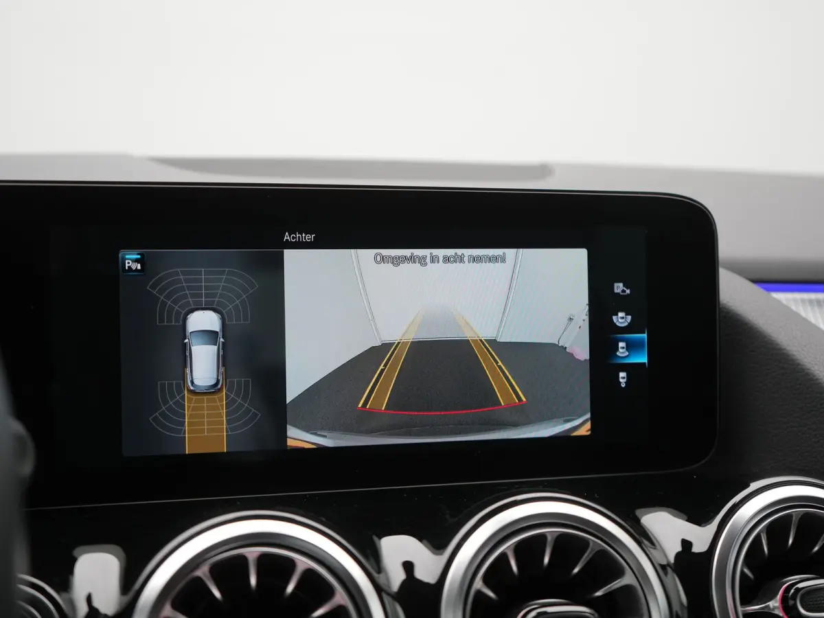 250 e Business Line PHEV 218pk Dealer O.H. | Trekhaak Af Fabriek | Camera | Sportstoelen Verwarmd | Sfeerverlichting | Apple Carplay | Navigatie | DAB | Virtual | 18"L.M | Plug In Hybrid |