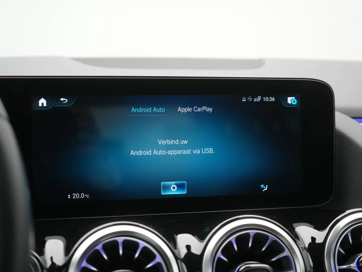 250 e Business Line PHEV 218pk Dealer O.H. | Trekhaak Af Fabriek | Camera | Sportstoelen Verwarmd | Sfeerverlichting | Apple Carplay | Navigatie | DAB | Virtual | 18"L.M | Plug In Hybrid |