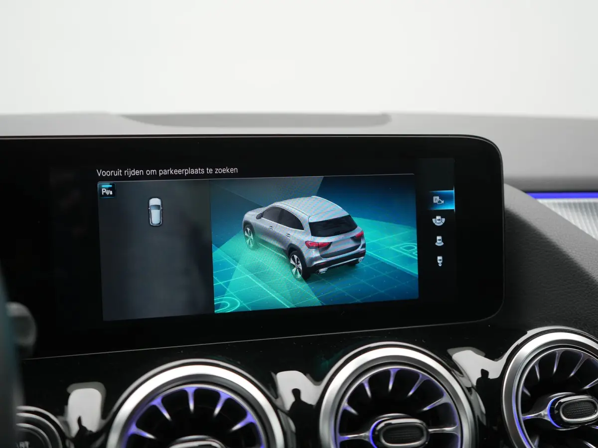 250 e Business Line PHEV 218pk Dealer O.H. | Trekhaak Af Fabriek | Camera | Sportstoelen Verwarmd | Sfeerverlichting | Apple Carplay | Navigatie | DAB | Virtual | 18"L.M | Plug In Hybrid |