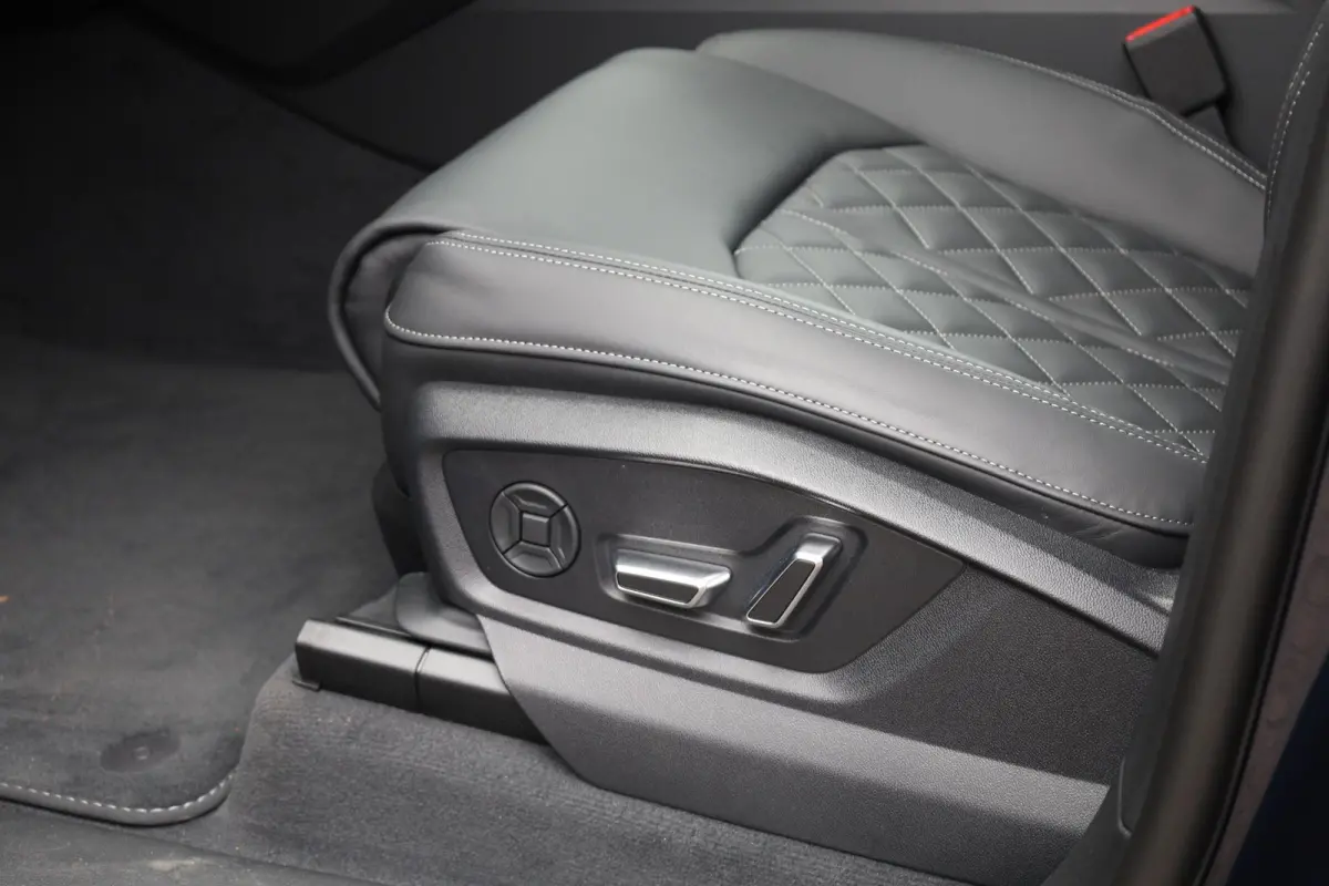 55 TFSI e quattro Pro Line S |Pano |RS Zetels |Softcolse |Luchtvering |4 Wiel Best. |B&O |Memory |360° |Sfeer