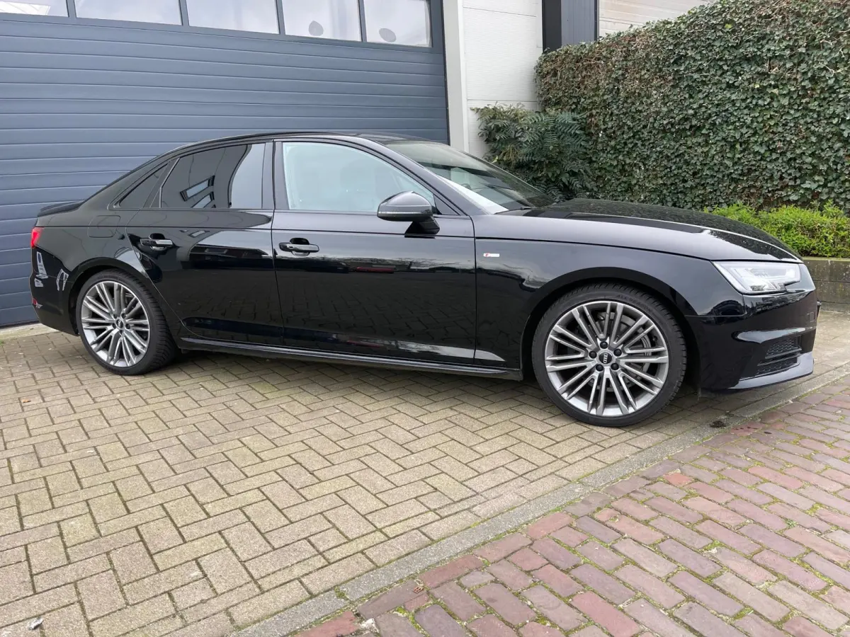1.4 TFSI Sport S line black edition/Leder/Navi/Keyless entry-Go