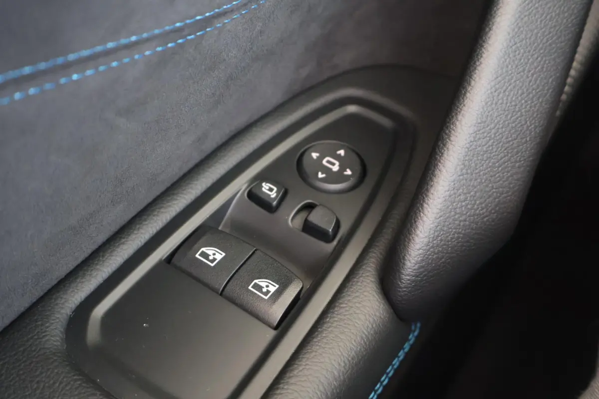 M40i | Stuur- en stoelverwarming | Harman/Kardon | Head-Up Display