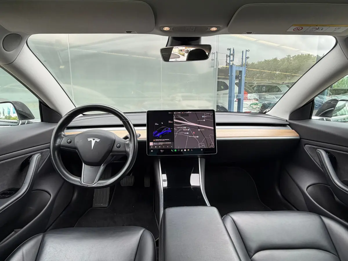 Long Range AWD 75 kWh SOH 80%