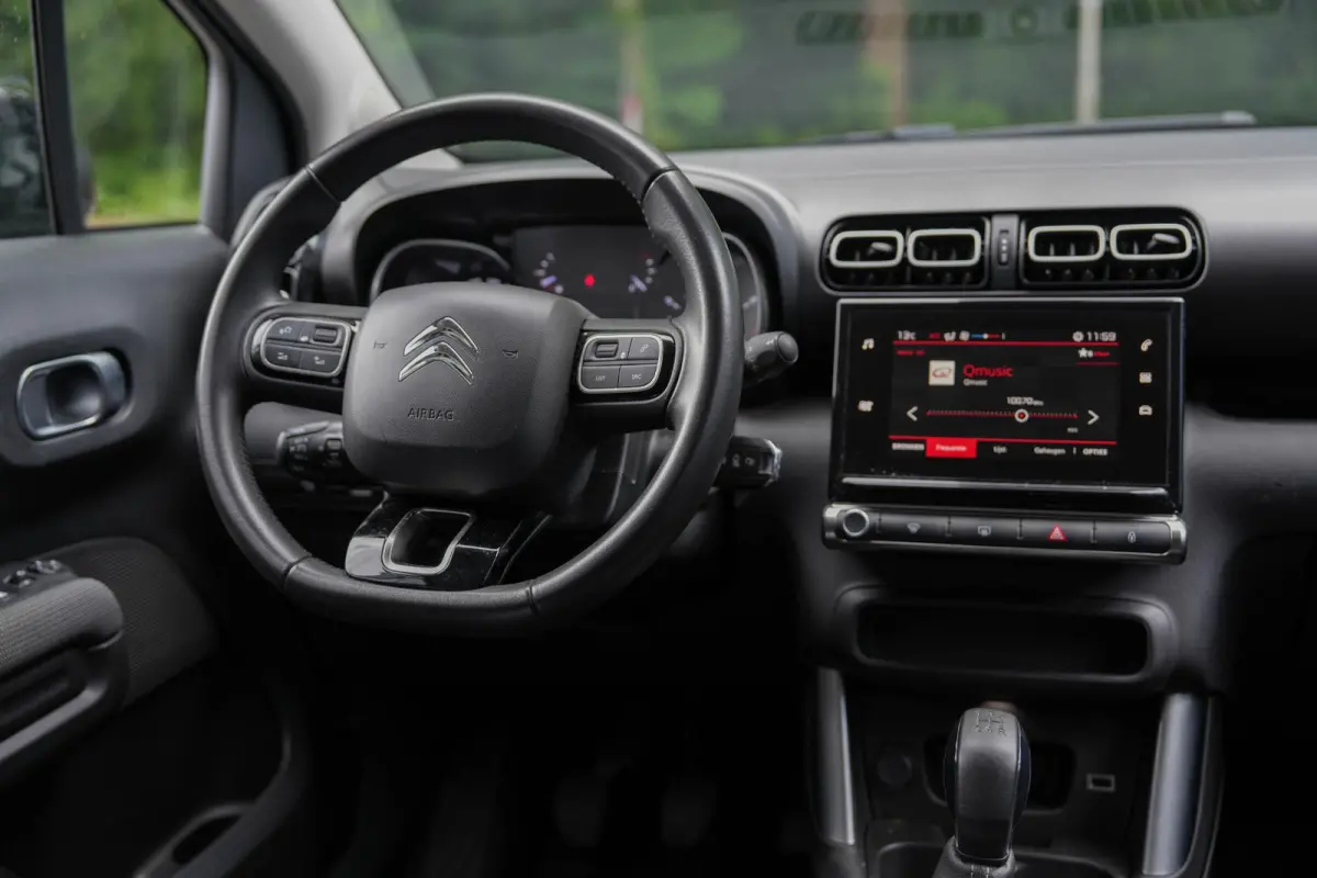 1.2 PureTech Feel | Climate | Cruise | Bluetooth