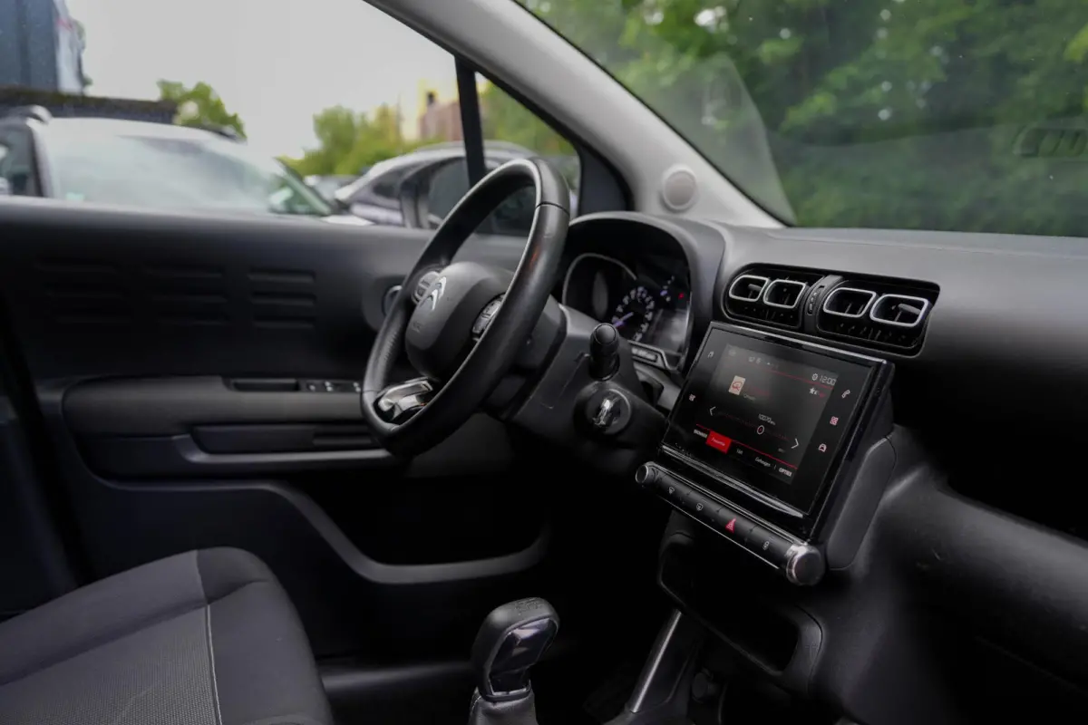 1.2 PureTech Feel | Climate | Cruise | Bluetooth
