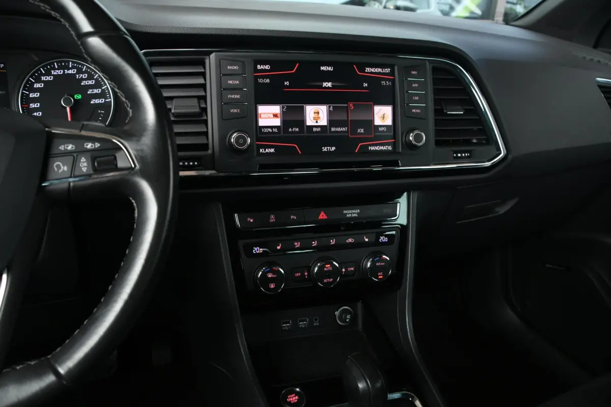 1.4 EcoTSI Xcellence CARPLAY | CRUISE | LED