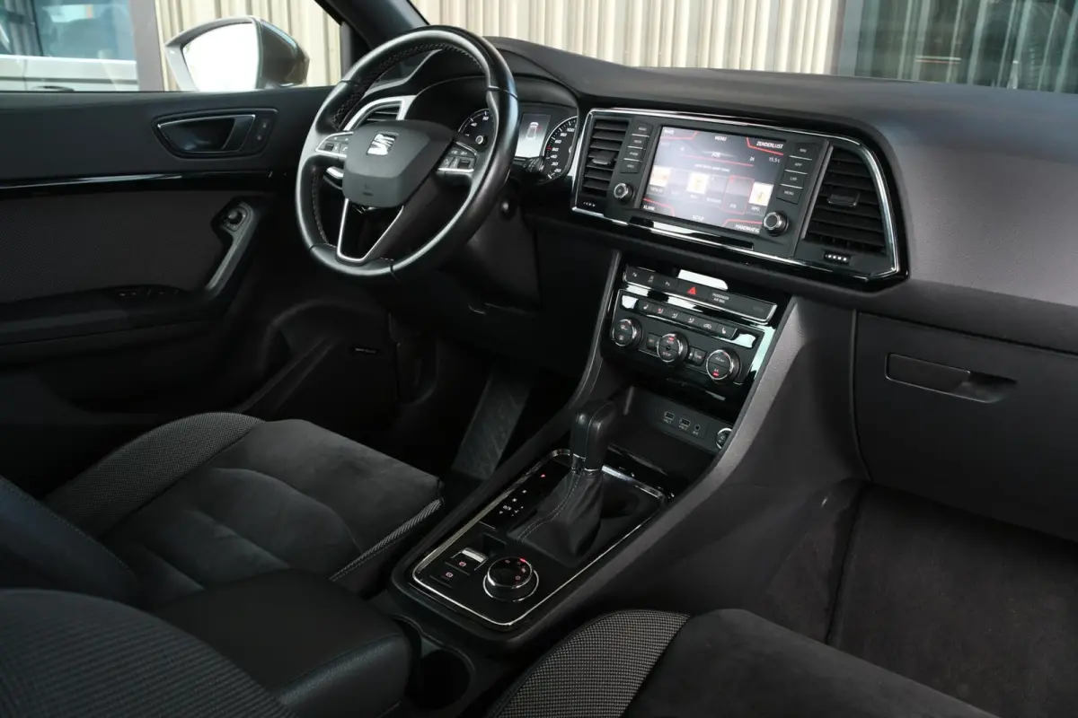 1.4 EcoTSI Xcellence CARPLAY | CRUISE | LED