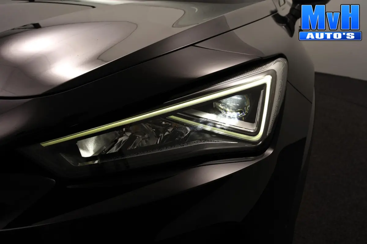 1.4 PHEV VZ Perfrormance|PANO|KUIPST|SOH98%