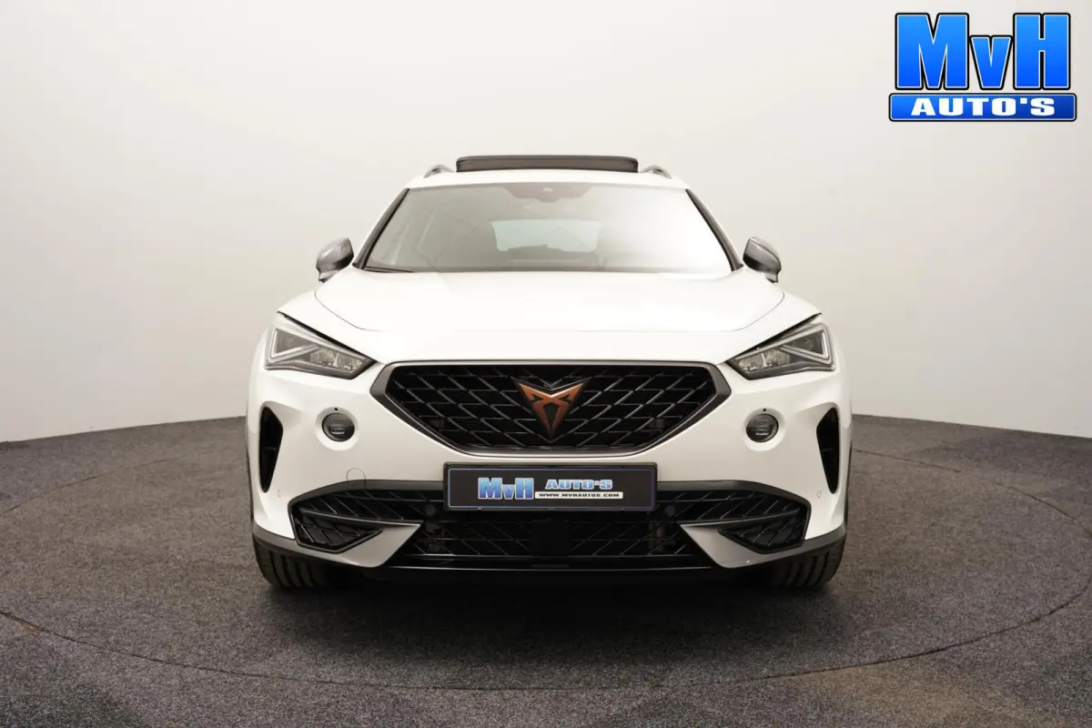 1.4 PHEV|PANO|STUUR.VERW|TREKHAAK|CAM|SOH91%
