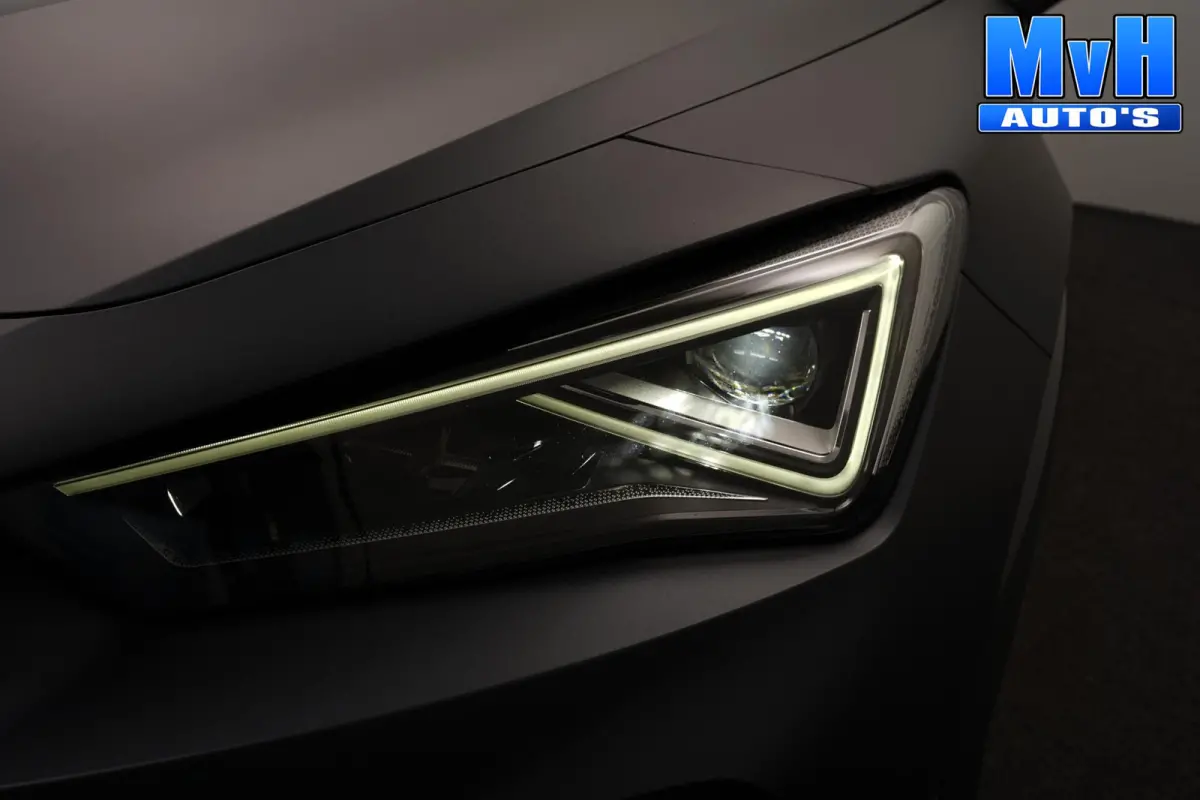 1.4 PHEV VZ Performence|PANO|KUIPST|TREKH|SOH93%