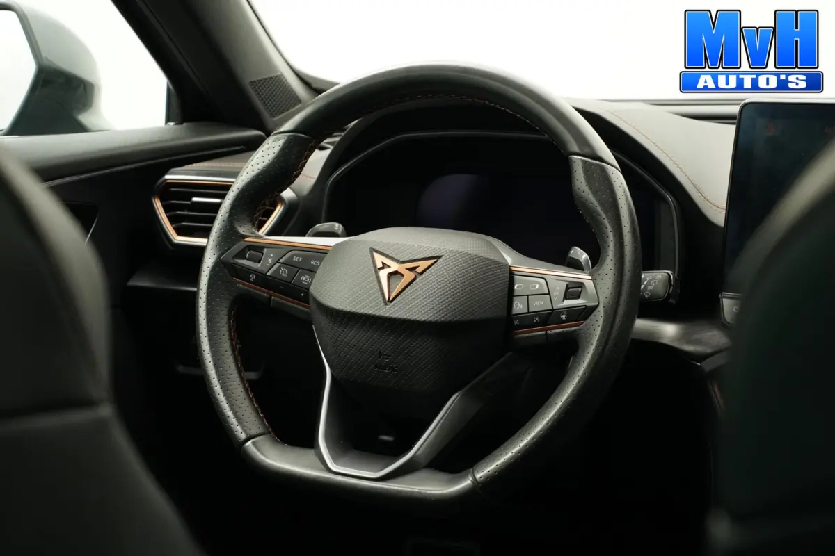 1.4 PHEV VZ Performence|PANO|KUIPST|TREKH|SOH93%