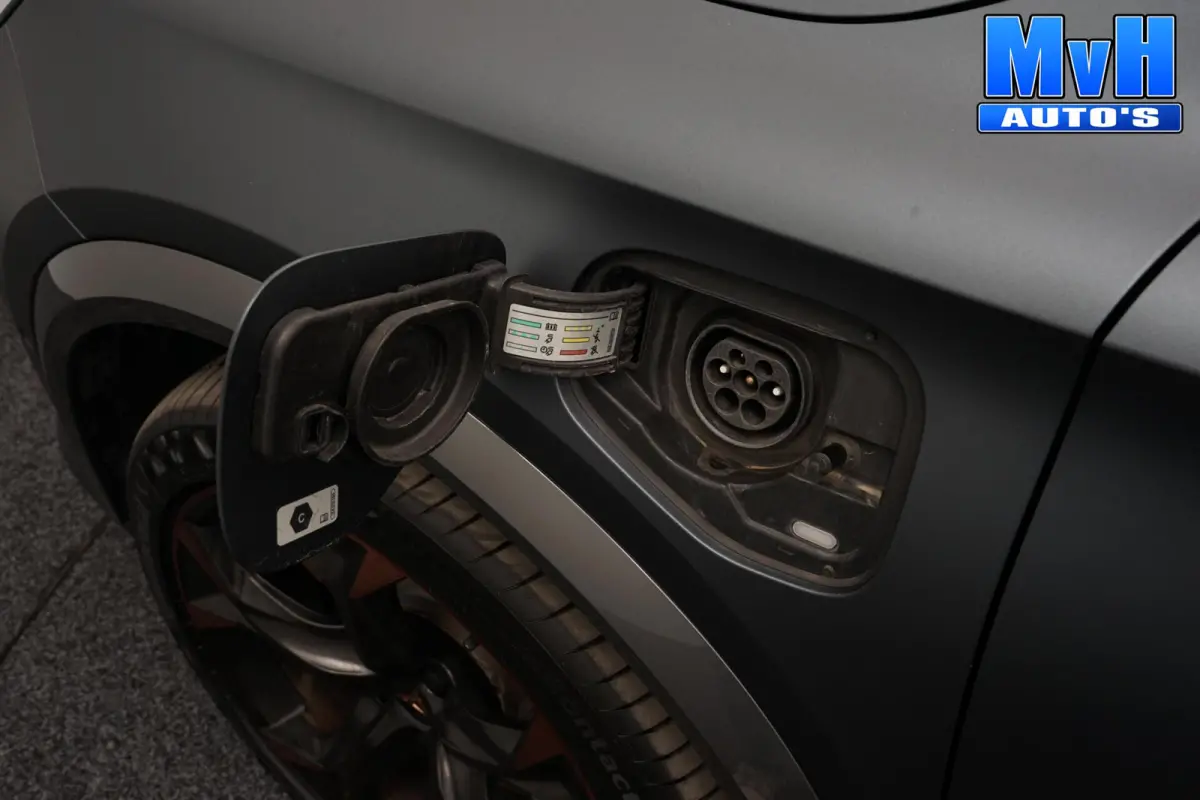 1.4 PHEV VZ Performence|PANO|KUIPST|TREKH|SOH93%