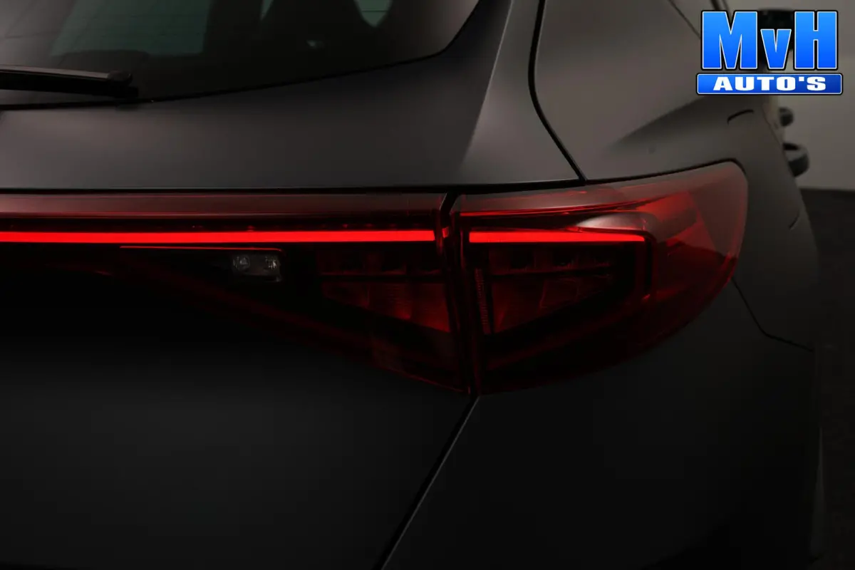 1.4 PHEV VZ Performence|PANO|KUIPST|TREKH|SOH93%
