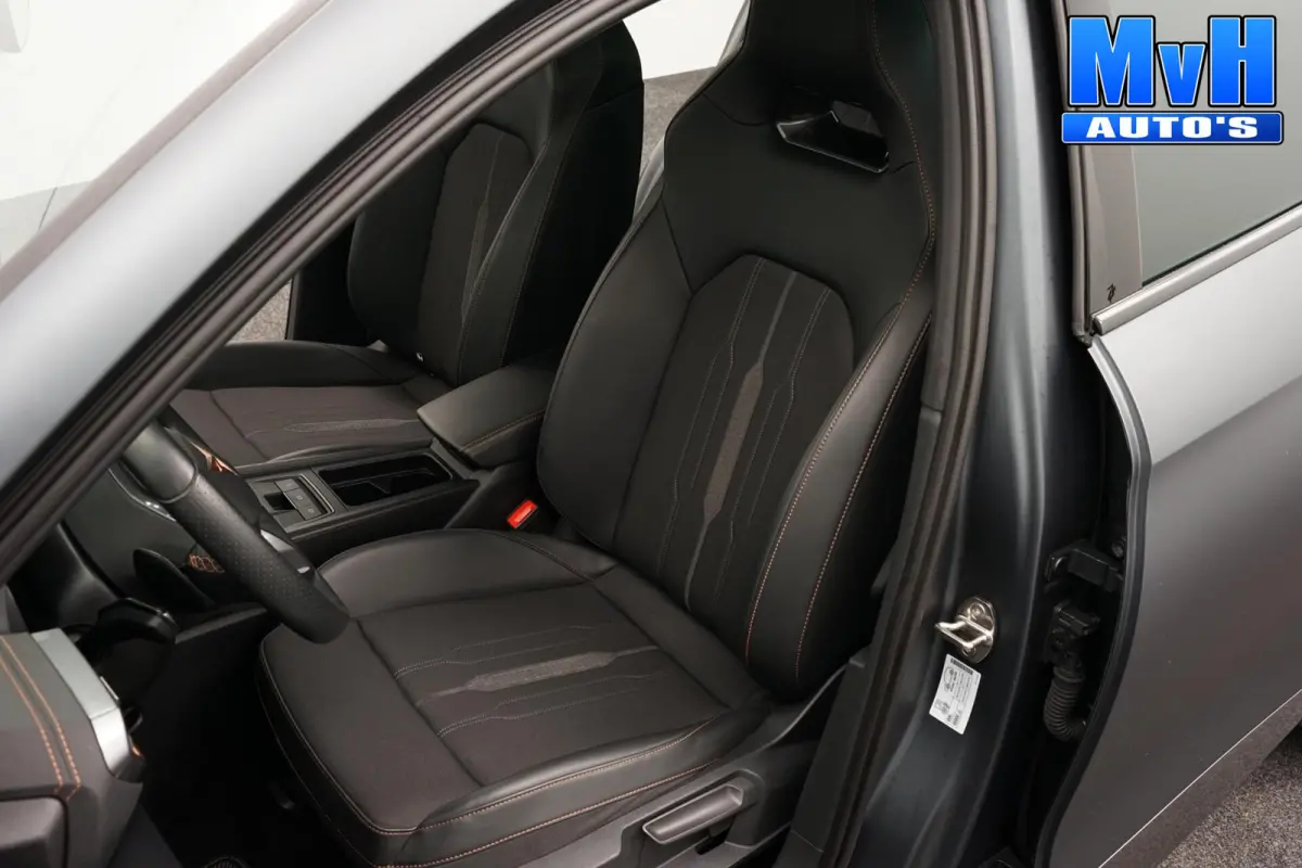 1.4 PHEV VZ Performence|PANO|KUIPST|TREKH|SOH93%