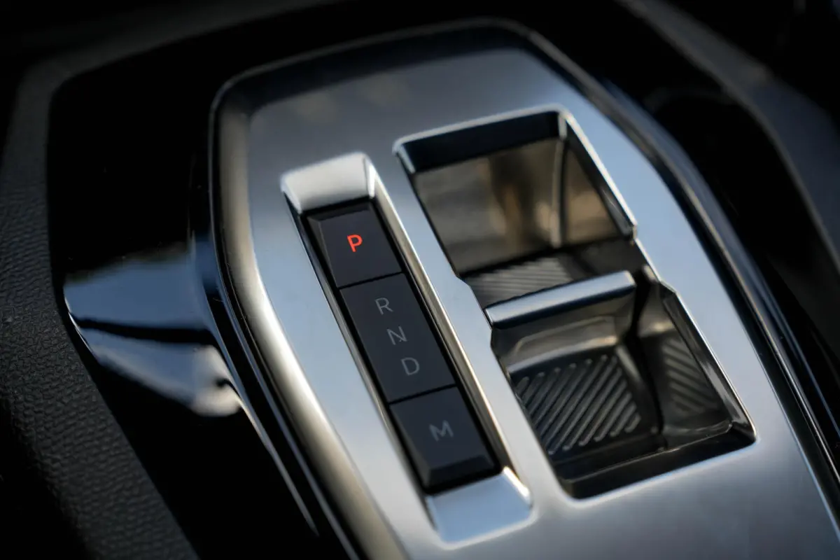 1.2 PureTech Active Pack | Camera | Carplay | Navi | Cruise