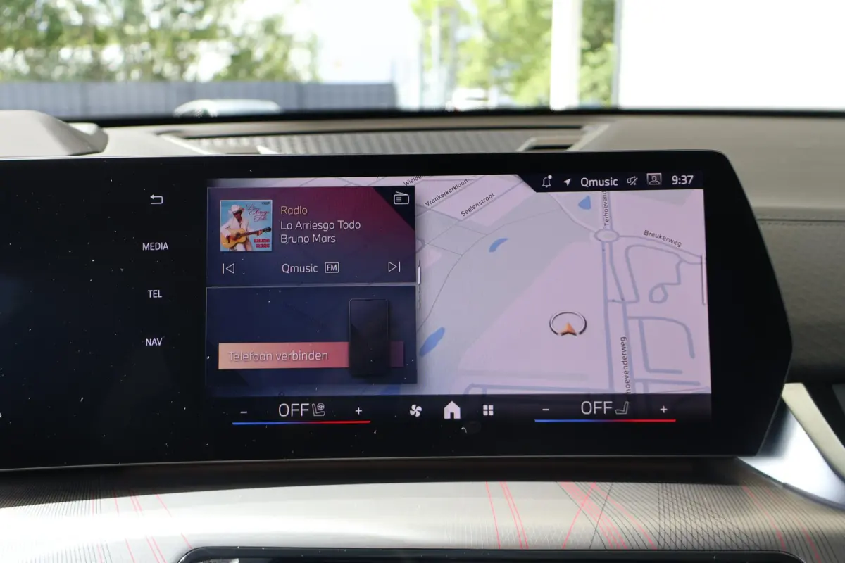 eDrive20 | SOH 100% | M Sportpakket Pro | Harman/Kardon | Head-Up Display | Driving Assistant Plus | Iconic Glow