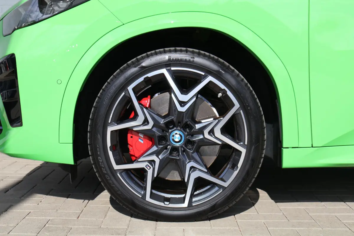 eDrive20 | SOH 100% | M Sportpakket Pro | Harman/Kardon | Head-Up Display | Driving Assistant Plus | Iconic Glow