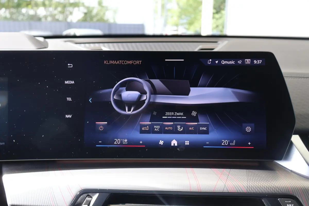 eDrive20 | SOH 100% | M Sportpakket Pro | Harman/Kardon | Head-Up Display | Driving Assistant Plus | Iconic Glow