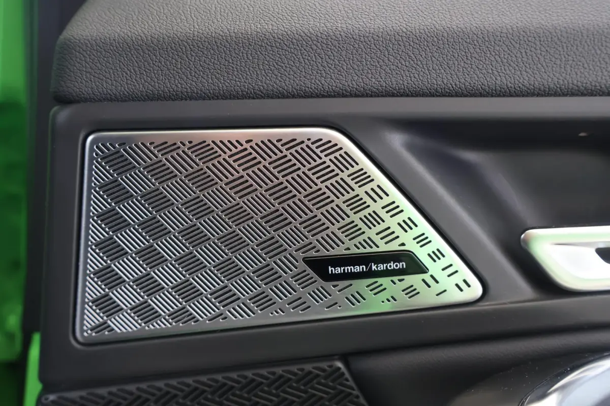 eDrive20 | SOH 100% | M Sportpakket Pro | Harman/Kardon | Head-Up Display | Driving Assistant Plus | Iconic Glow