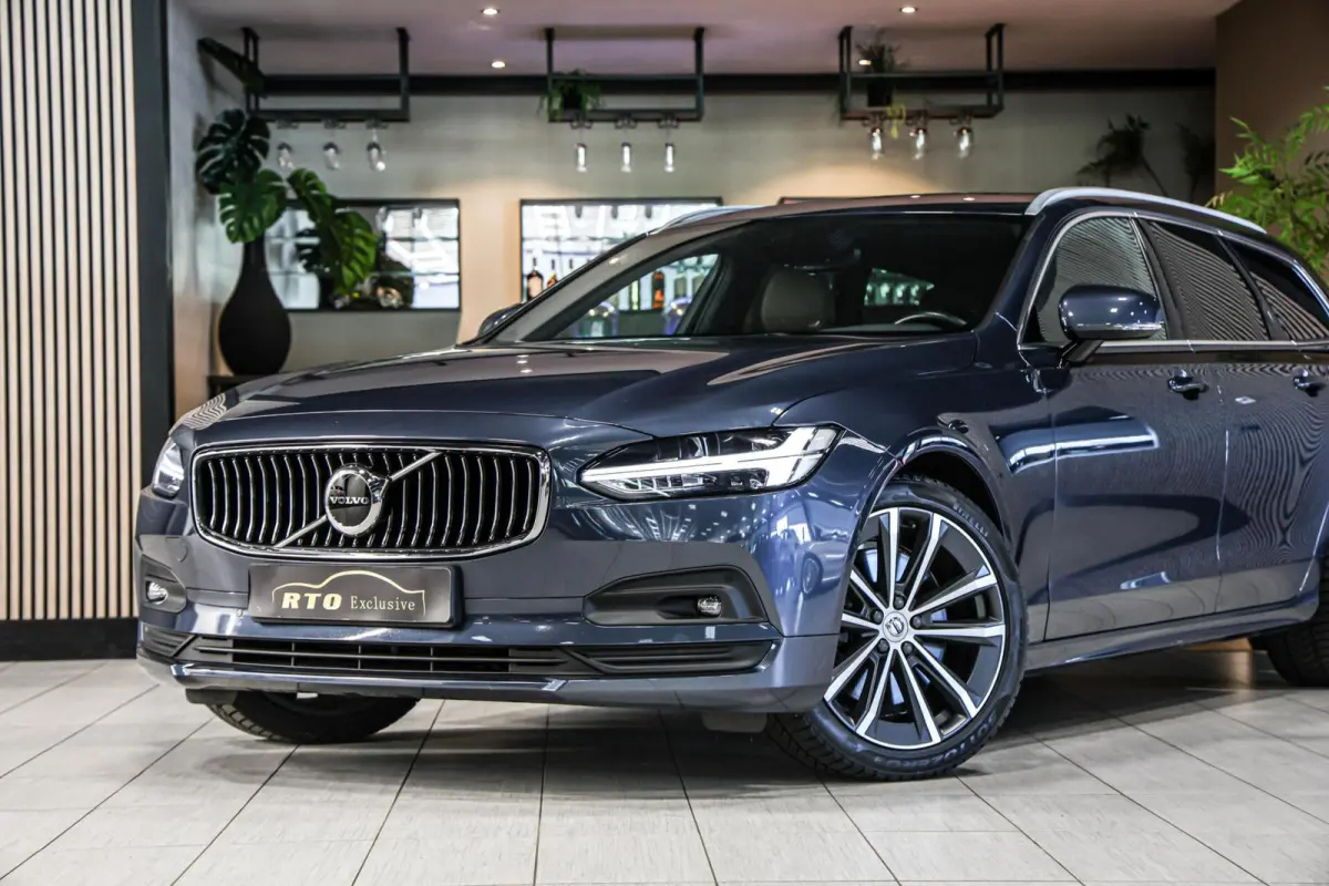 2.0 B4 Business Pro LEER TREKHAAK CAMERA CARPLAY NAVI ADAPTIEF CRUISE.