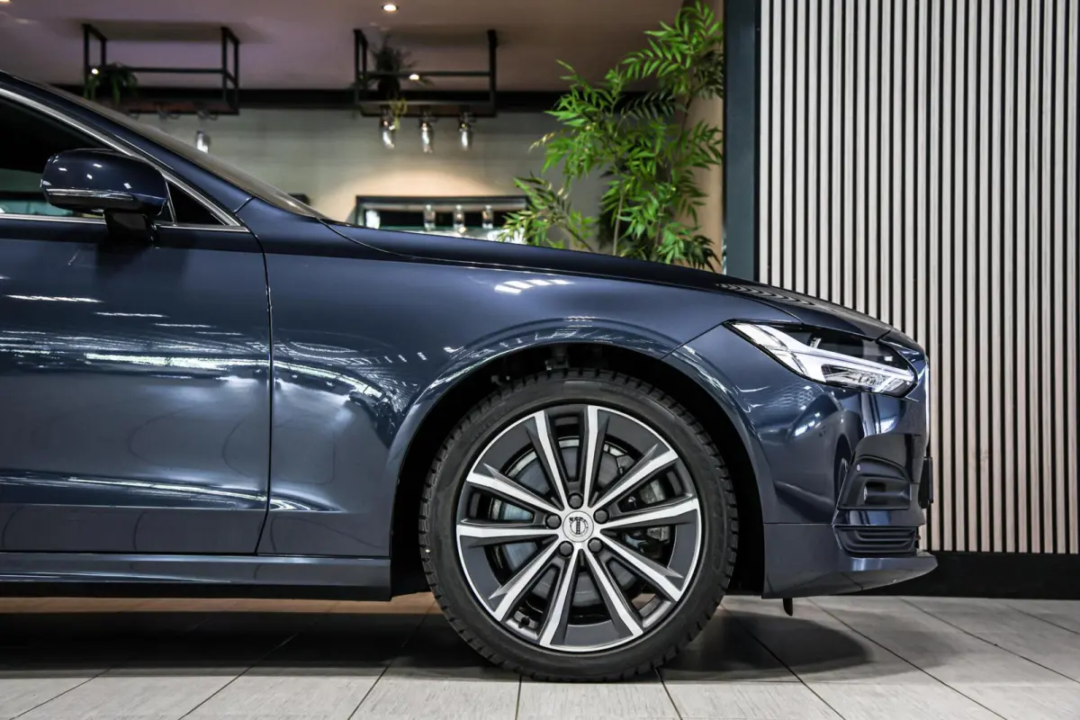 2.0 B4 Business Pro LEER TREKHAAK CAMERA CARPLAY NAVI ADAPTIEF CRUISE.