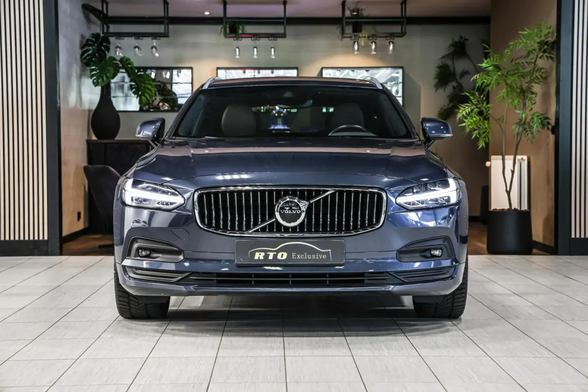 2.0 B4 Business Pro LEER TREKHAAK CAMERA CARPLAY NAVI ADAPTIEF CRUISE.