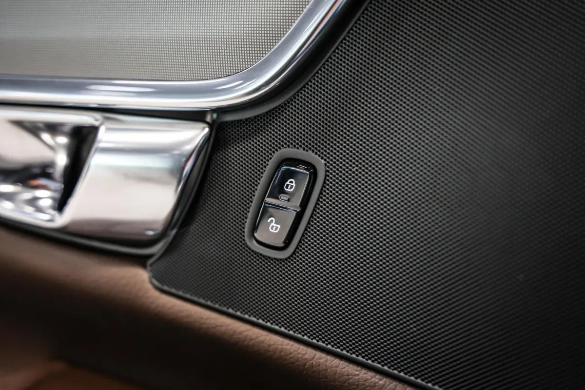 2.0 B4 Business Pro LEER TREKHAAK CAMERA CARPLAY NAVI ADAPTIEF CRUISE.