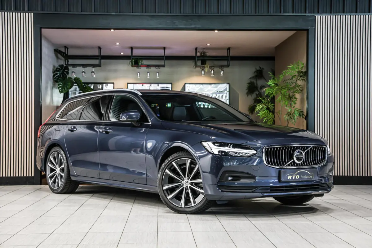 2.0 B4 Business Pro LEER TREKHAAK CAMERA CARPLAY NAVI ADAPTIEF CRUISE.