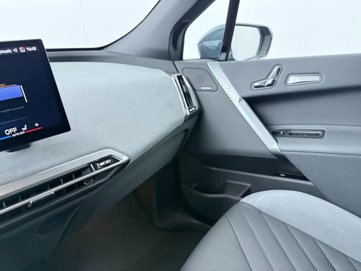 xDrive45 101 kWh | SoH 100% | M Sport Pro  | Trekhaak | 21" | Driving Assistant Professional |  Stuurverwarming |