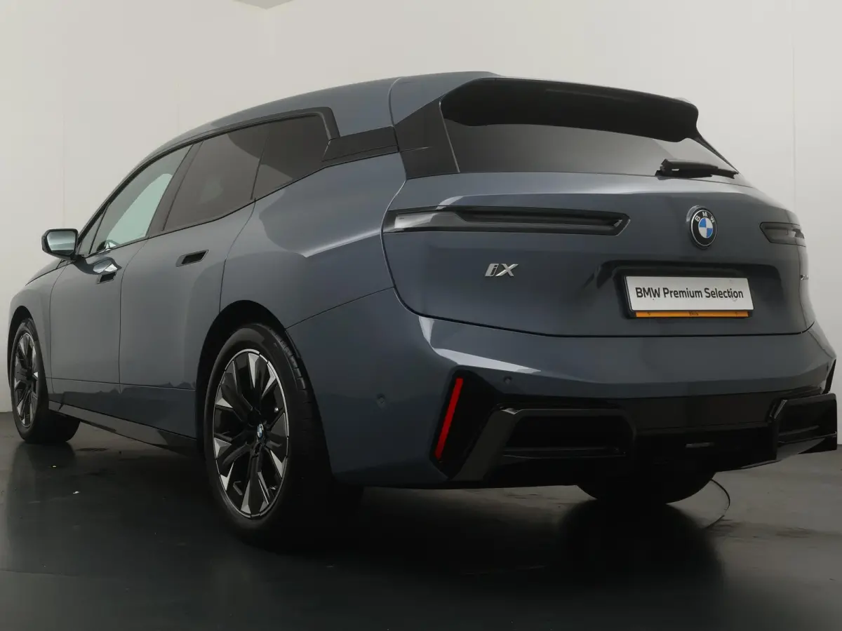 xDrive45 101 kWh | SoH 100% | M Sport Pro  | Trekhaak | 21" | Driving Assistant Professional |  Stuurverwarming |