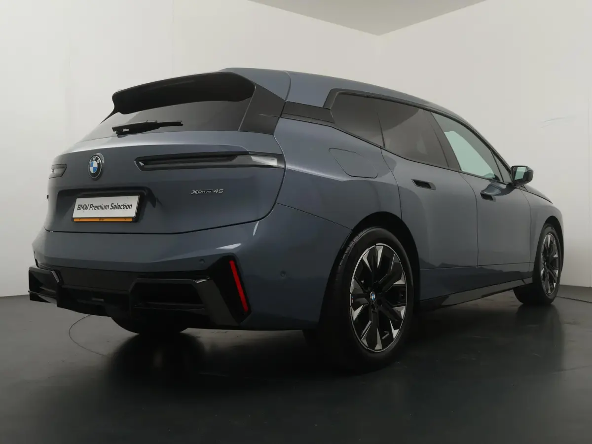 xDrive45 101 kWh | SoH 100% | M Sport Pro  | Trekhaak | 21" | Driving Assistant Professional |  Stuurverwarming |