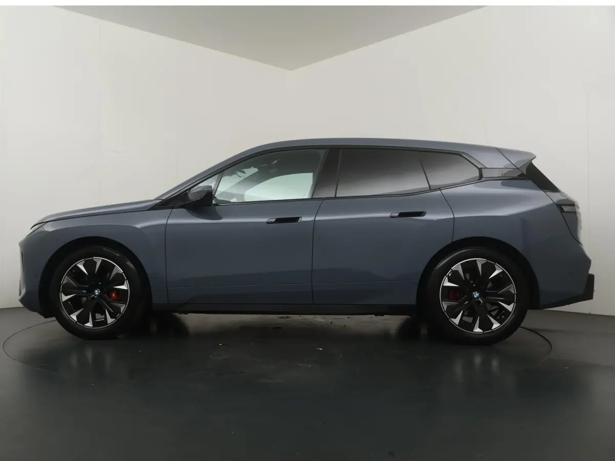 xDrive45 101 kWh | SoH 100% | M Sport Pro  | Trekhaak | 21" | Driving Assistant Professional |  Stuurverwarming |