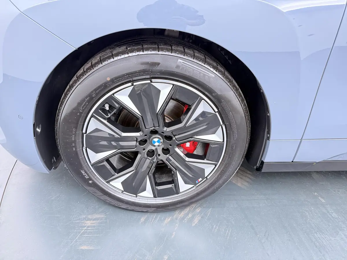 xDrive45 101 kWh | SoH 100% | M Sport Pro  | Trekhaak | 21" | Driving Assistant Professional |  Stuurverwarming |