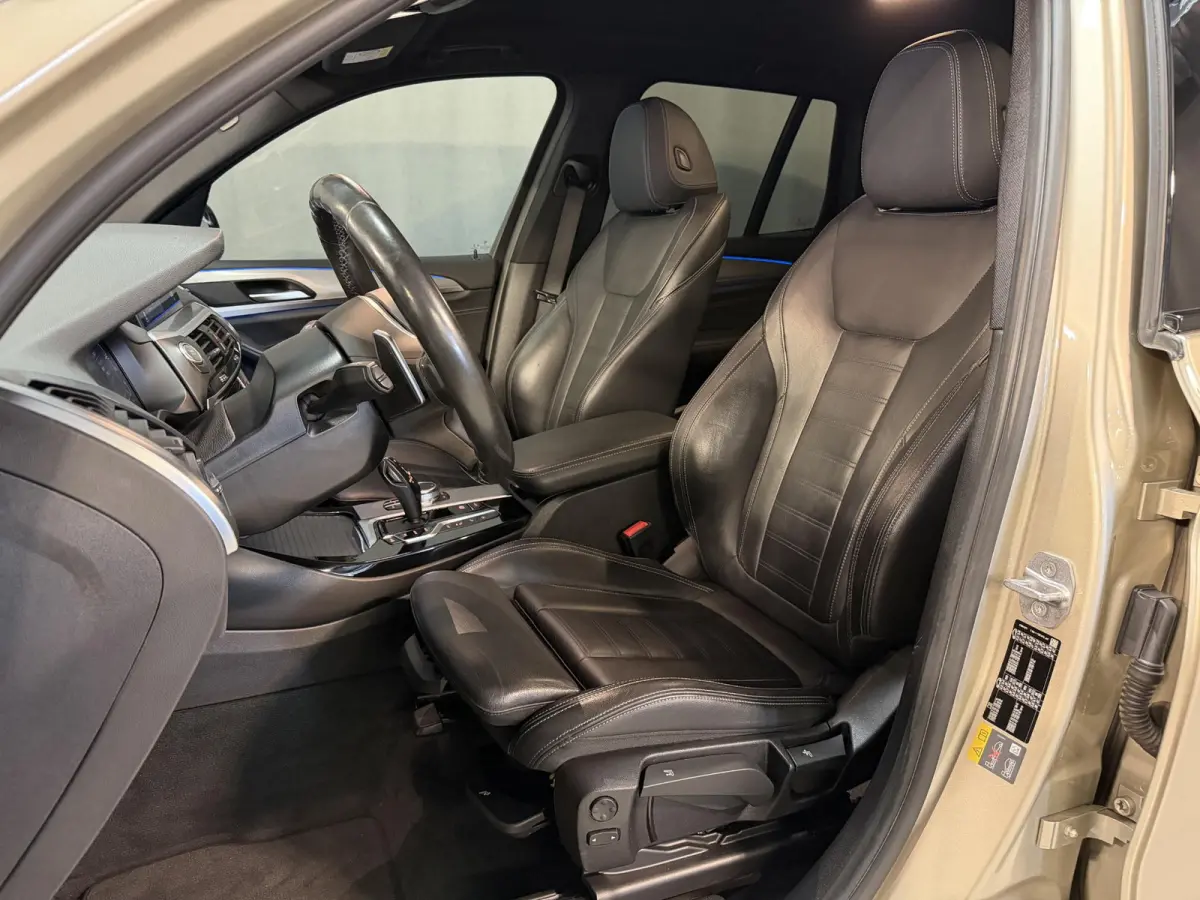 xDrive30e High Executive M Sport 20"/SOH 85%/Trekhaak/Adaptieve cruise/360 camera/HiFi/Keyless/Stoelverwarming/Apple Carplay & Android Auto