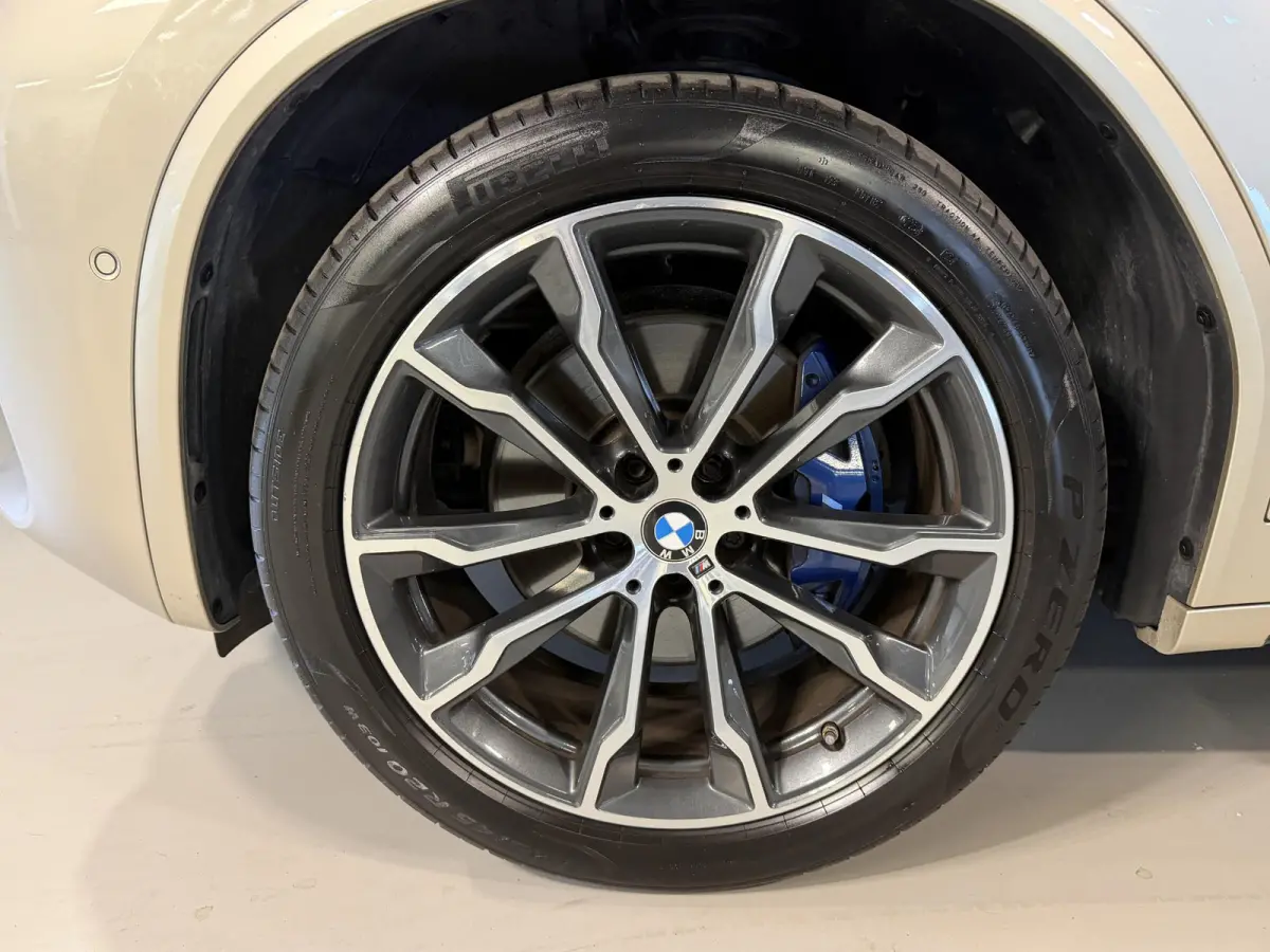 xDrive30e High Executive M Sport 20"/SOH 85%/Trekhaak/Adaptieve cruise/360 camera/HiFi/Keyless/Stoelverwarming/Apple Carplay & Android Auto