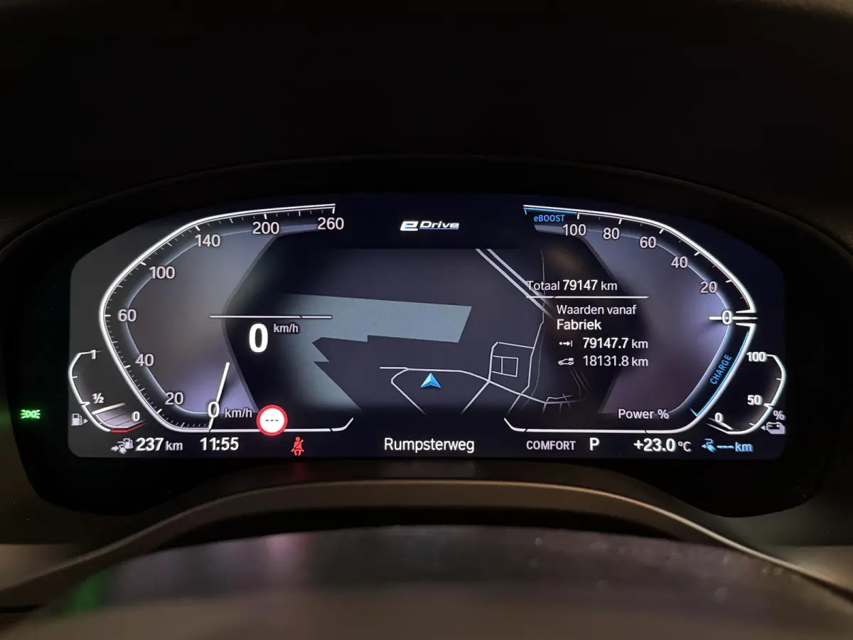 xDrive30e High Executive M Sport 20"/SOH 85%/Trekhaak/Adaptieve cruise/360 camera/HiFi/Keyless/Stoelverwarming/Apple Carplay & Android Auto