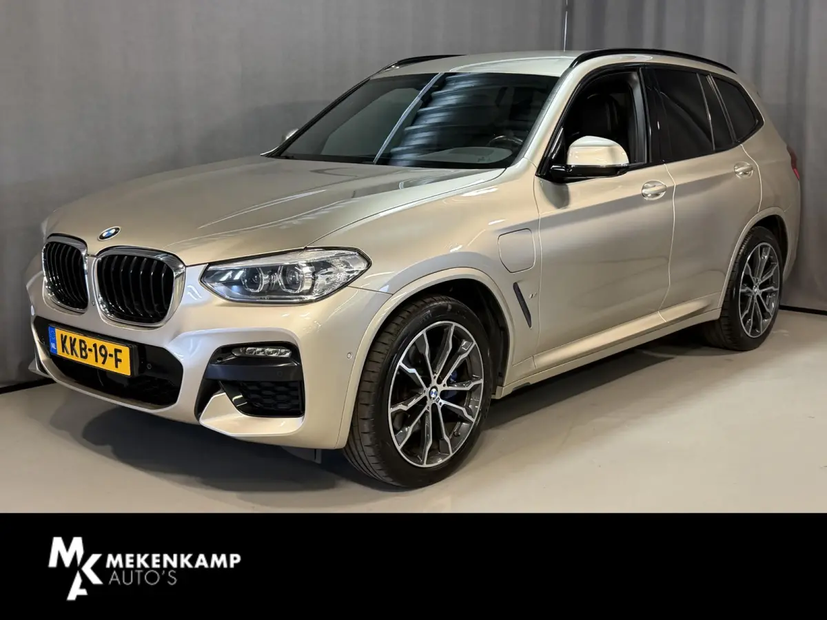 xDrive30e High Executive M Sport 20"/SOH 85%/Trekhaak/Adaptieve cruise/360 camera/HiFi/Keyless/Stoelverwarming/Apple Carplay & Android Auto