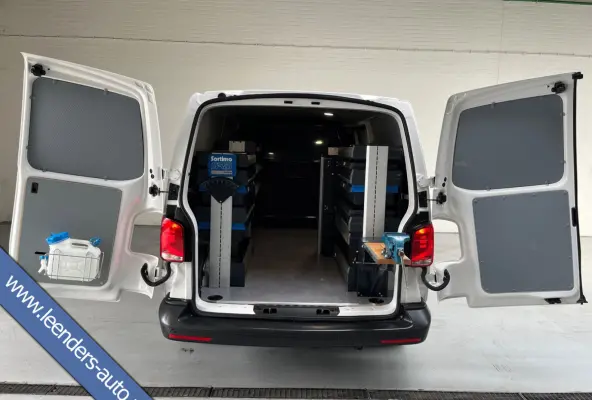 Automaat DSG Servicewagen 2.0 TDI 150pk L2H1 3Persoons Sortimo Inrichting, Airco, Navigatie, RIJKLAARPRIJS!