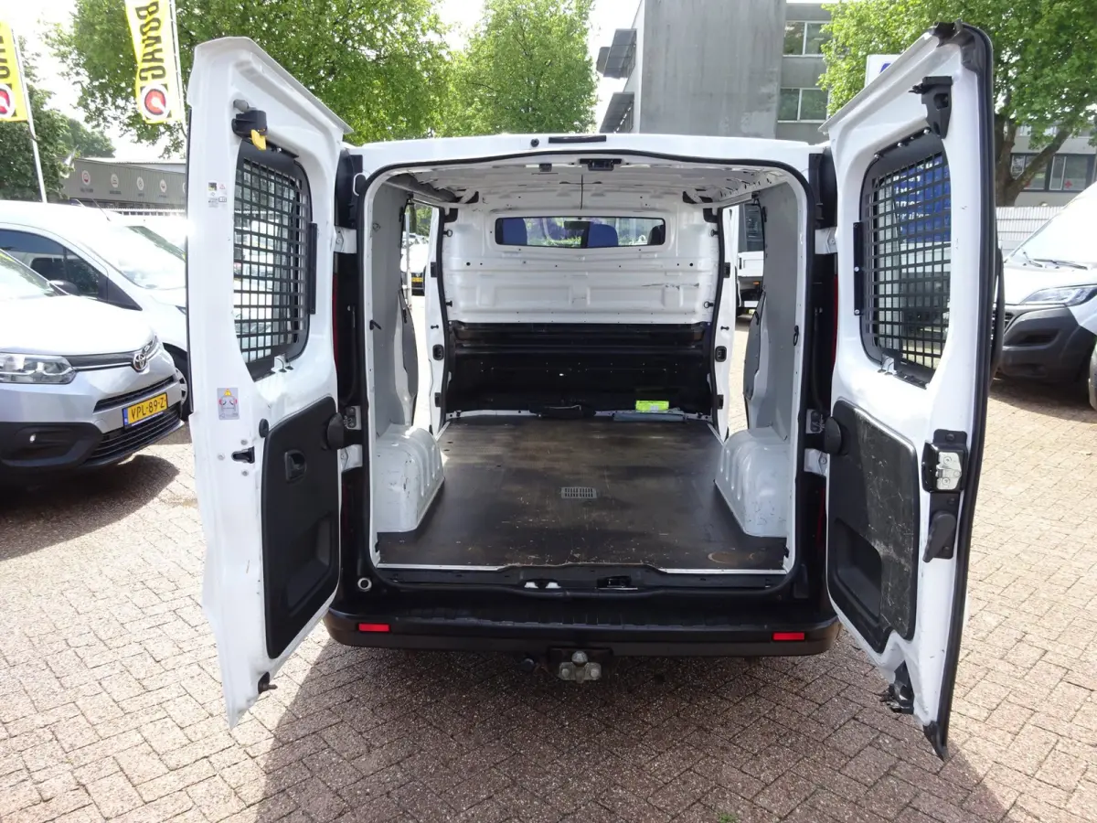 2.0 dCi 120 T29 L1H1 2 x SCHUIFDEUR AIRCO NAVIGATIE CRUISE CONTROL