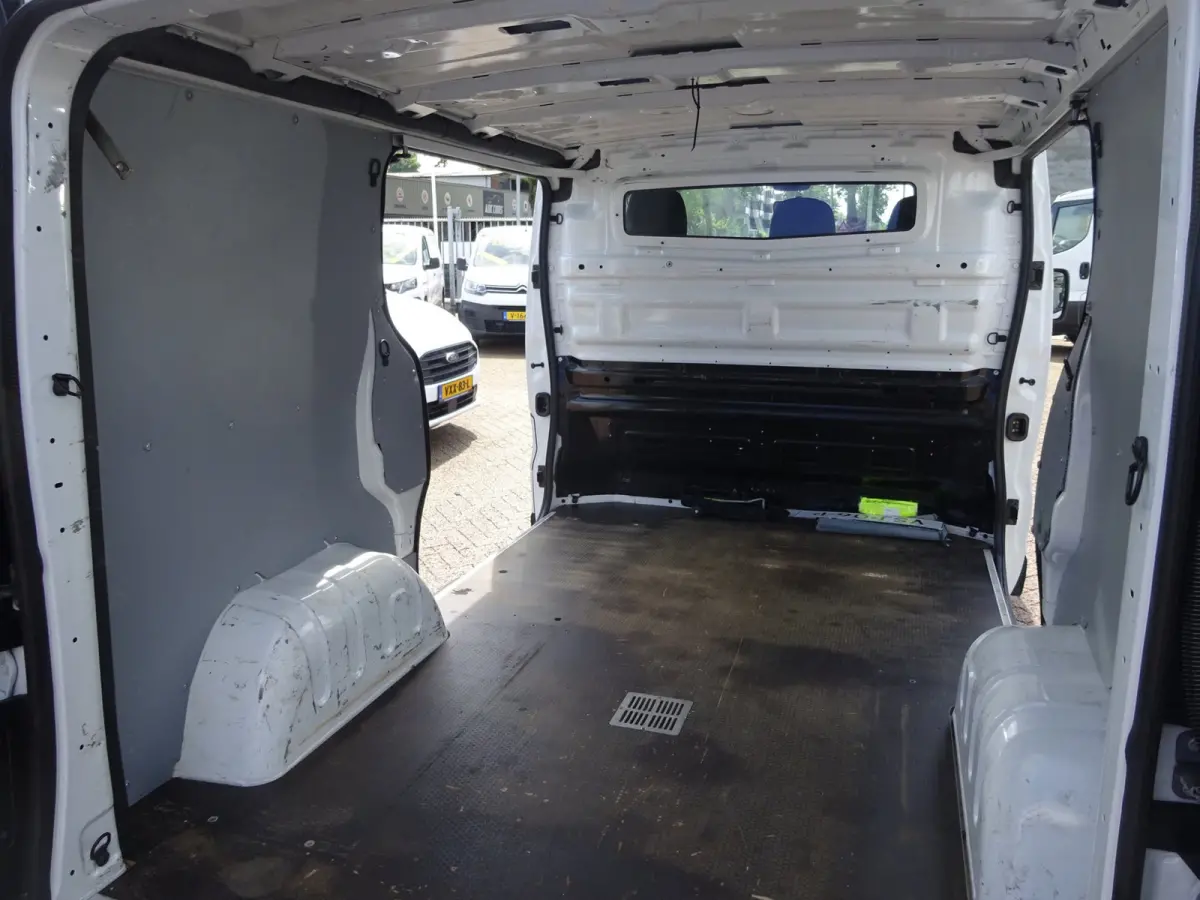 2.0 dCi 120 T29 L1H1 2 x SCHUIFDEUR AIRCO NAVIGATIE CRUISE CONTROL
