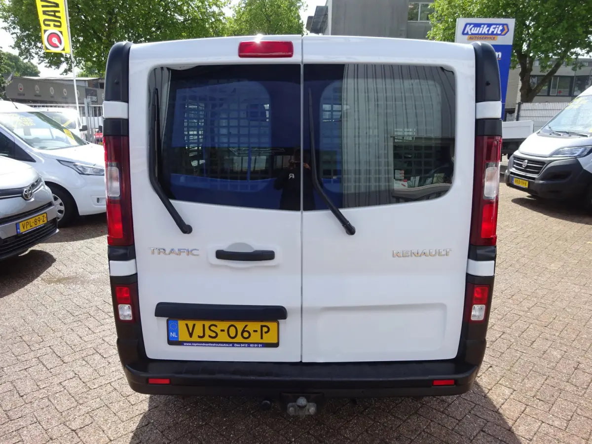 2.0 dCi 120 T29 L1H1 2 x SCHUIFDEUR AIRCO NAVIGATIE CRUISE CONTROL