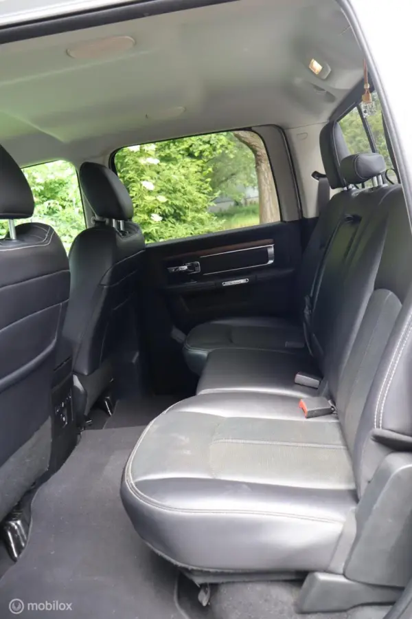 1500 5.7 V8 Crew Cab 5'7 Laramie | VOL OPTIES! |