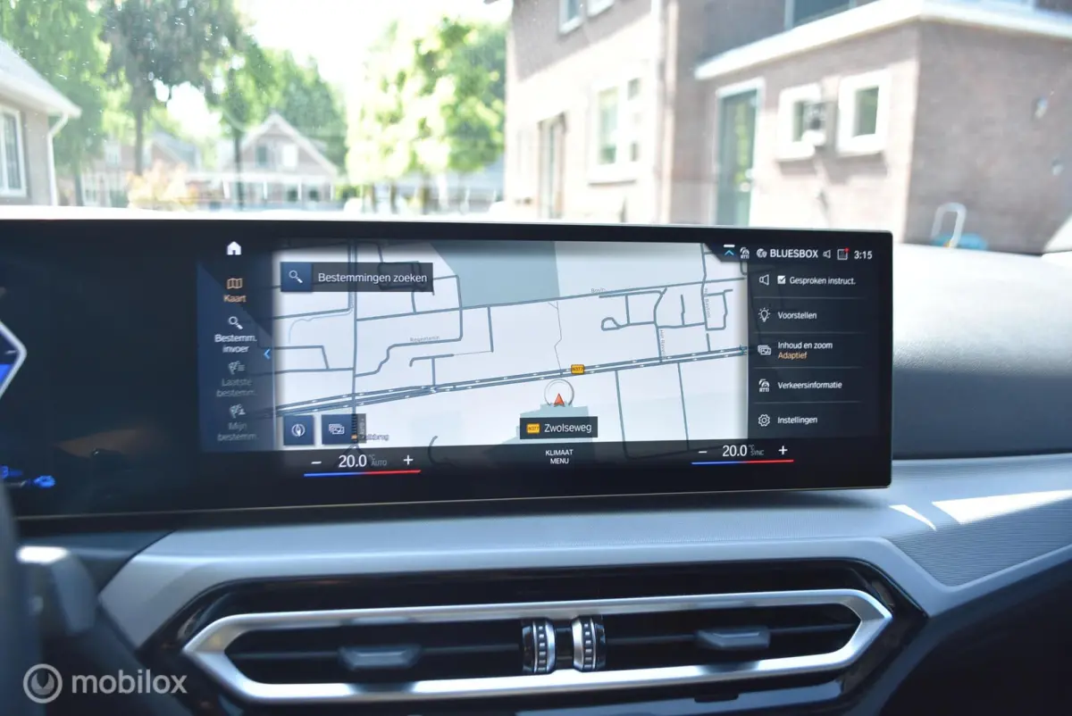 320E Aut LCI Curved display