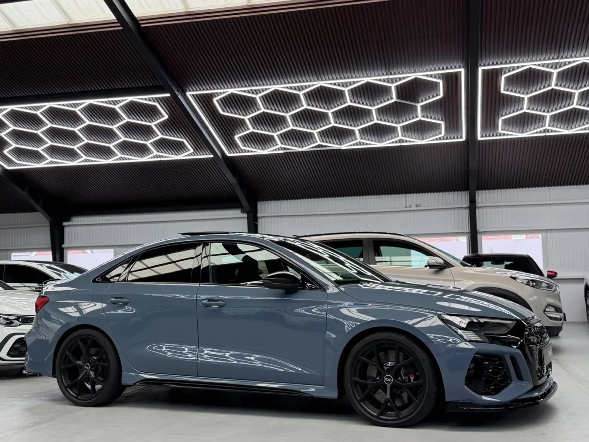 2.5 TFSI Quattro Maxton Panorama
