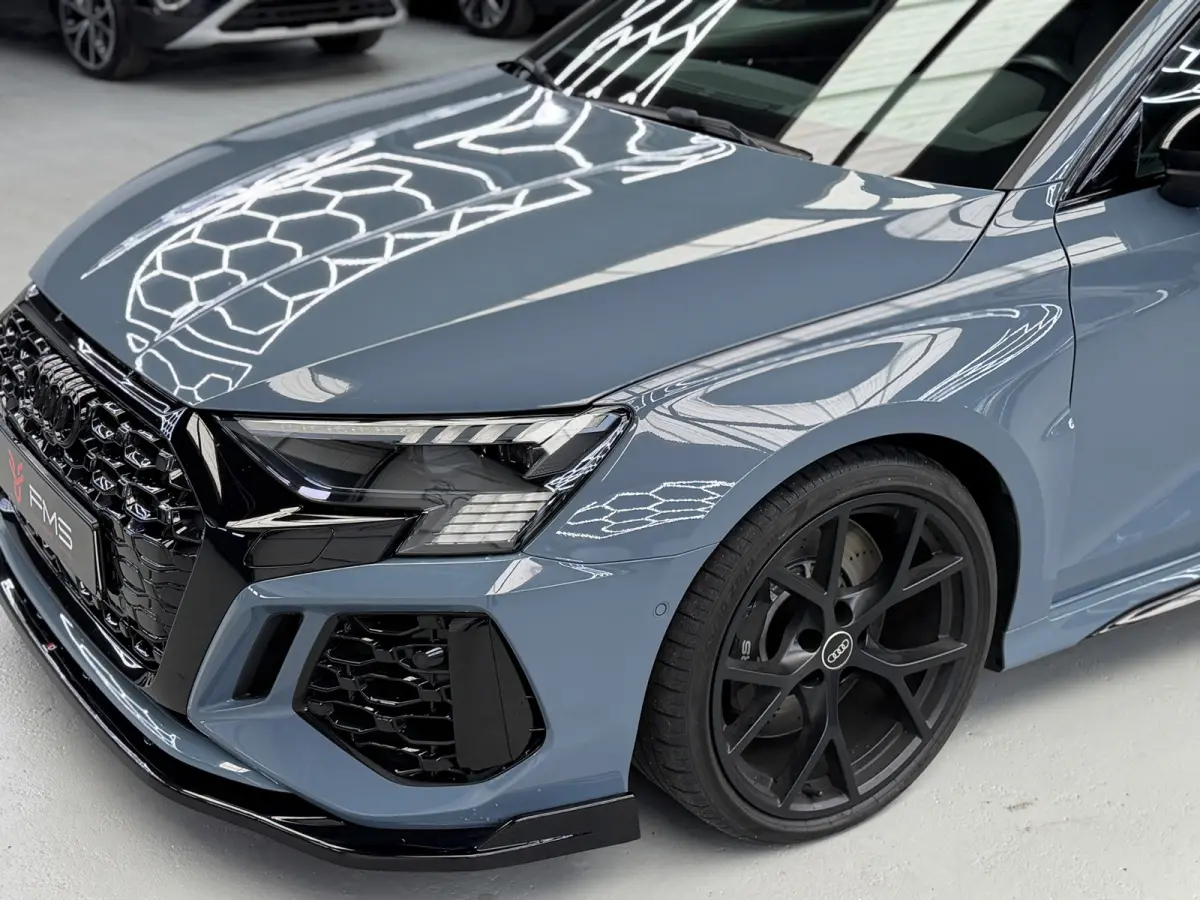 2.5 TFSI Quattro Maxton Panorama